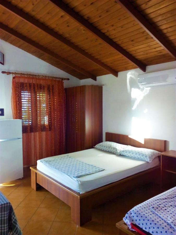 Ramo'S Hilltop Retreat With Kitchenette And Patio - 1St Avlonya Dış mekan fotoğraf